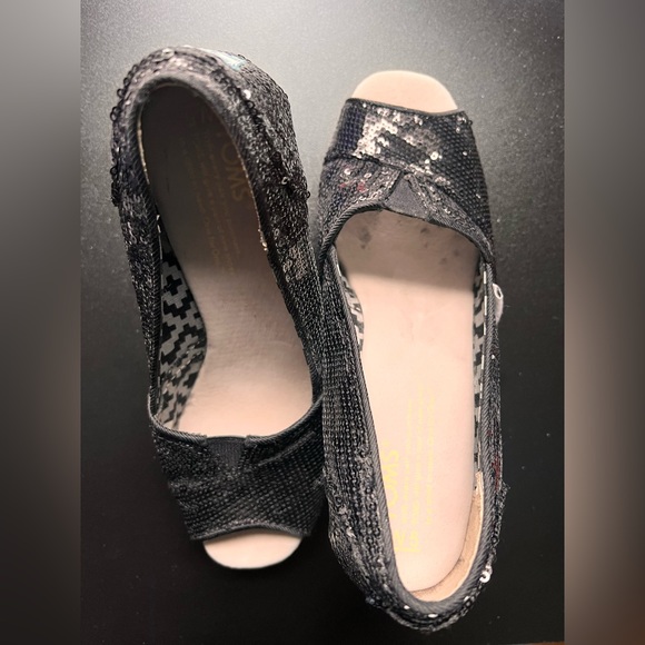 TOMS Black Sequin Michelle Wedge - Picture 3 of 5